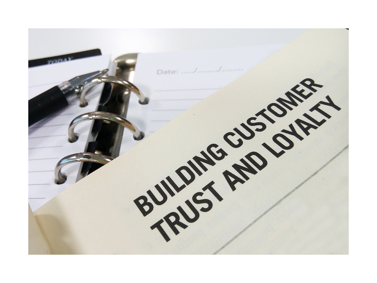 Building strong customer trust and loyalty through authentic social media engagement in Dubai