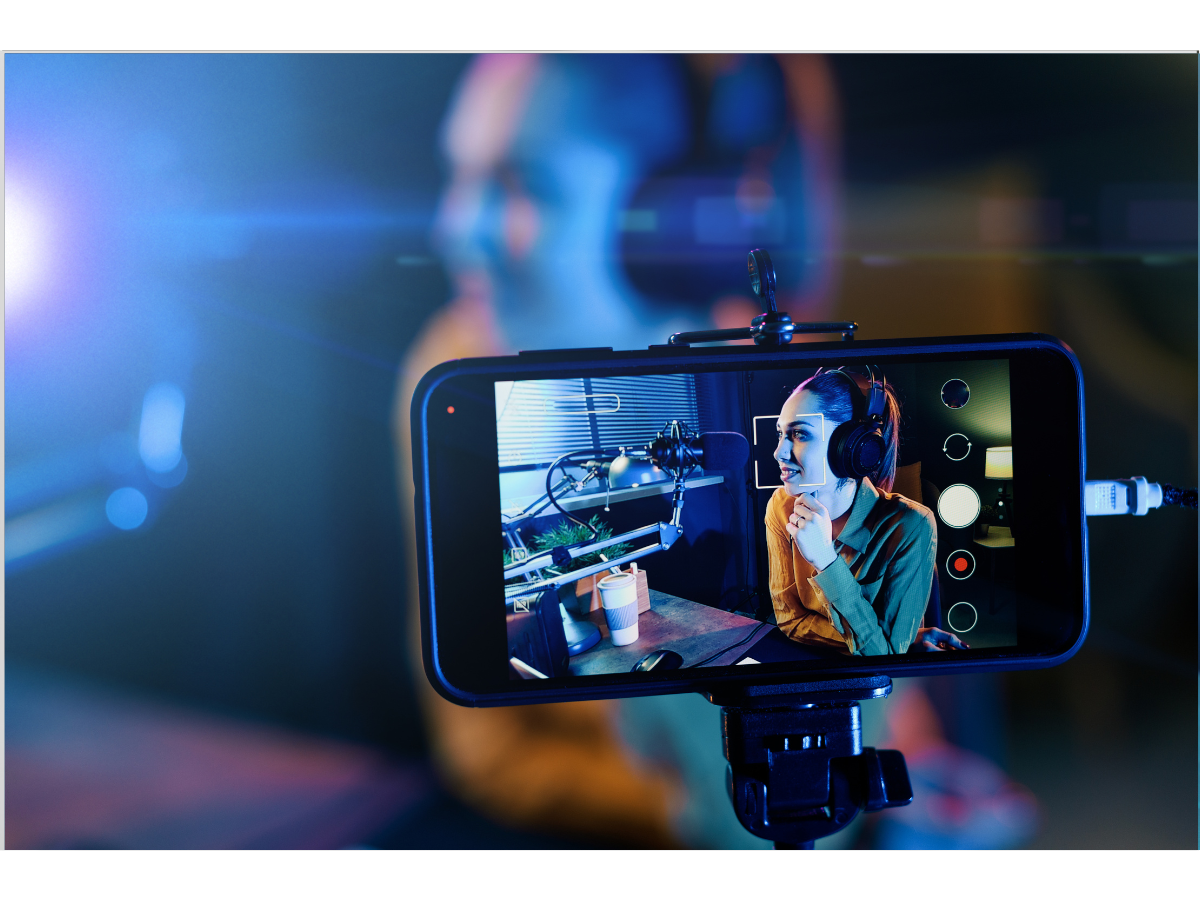 Custom live streaming app development for real-time engagement in Dubai by ONzeeonWeb