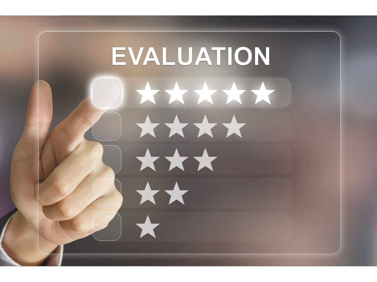 Continuous campaign evaluation and performance analysis by ONzeeonWeb Dubai